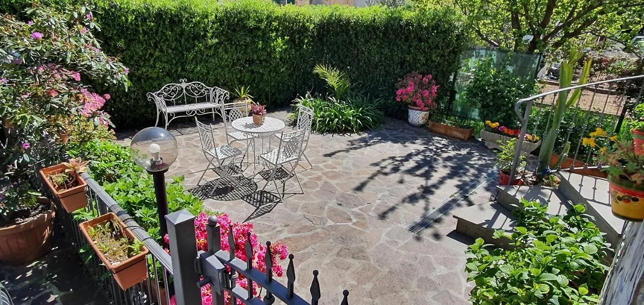 Guest House Il Giardino In Citta La Spezia Italy