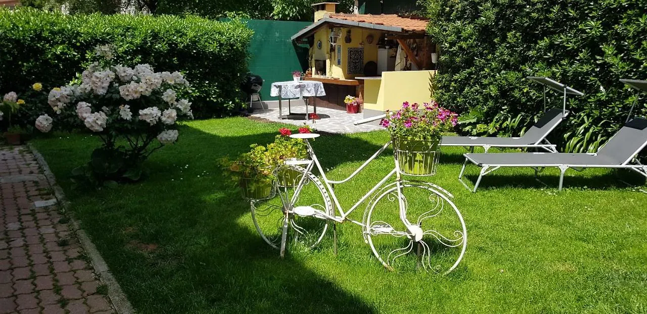 Frühstückspension Guest House Il Giardino In Citta La Spezia