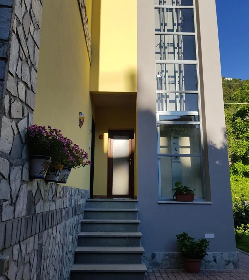 ** Bed and breakfast Guest House Il Giardino In Citta La Spezia Italia
